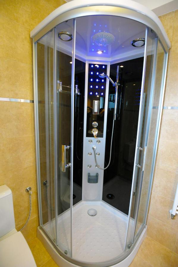 Yael Luxury Apartments 1 Buşteni 客房 照片